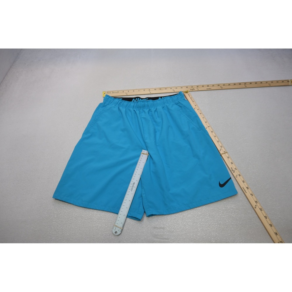 Nike Dri-FIT Gym Shorts Mens Large Blue Athletic Pockets Swoosh Excellent
